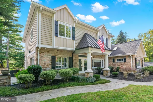 1009 W WIND CT
