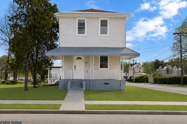 1601 FAIRVIEW AVE