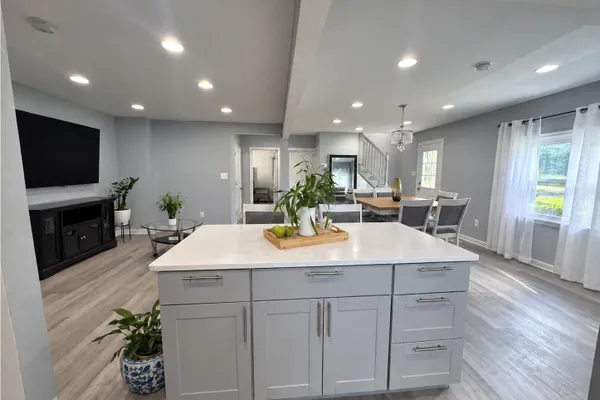 9215 BRENTSVILLE RD