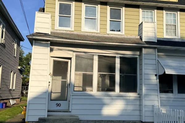 90 MARSHALL AVE