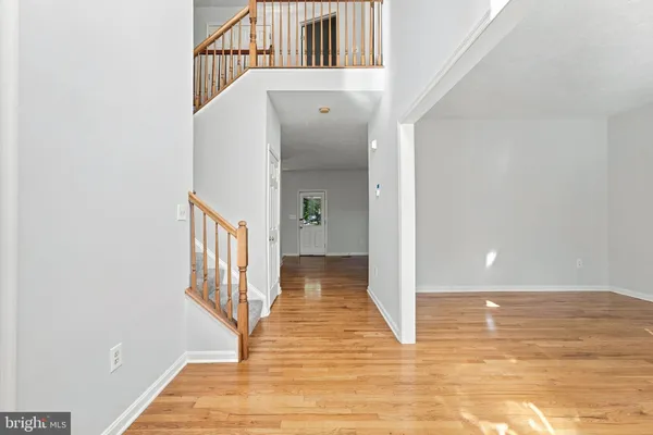 114 SETTLERS CIR
