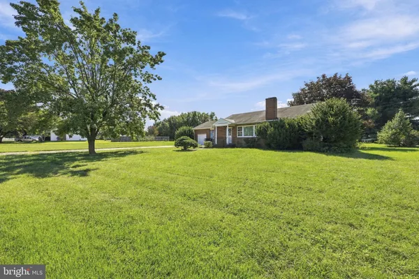 51 QUAKER RD