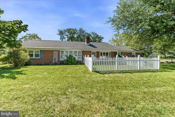 420 HILLTOP RD