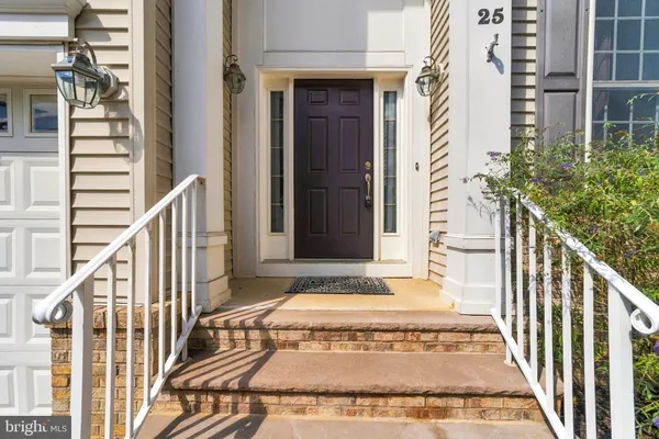 25 BRITTANY CT