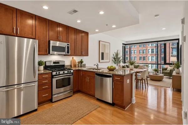 1211 13TH ST 402