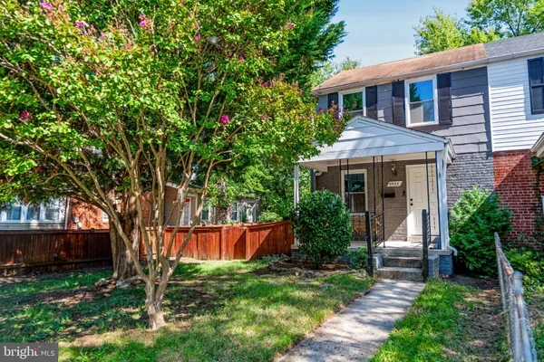 5933 WILLIAMSBURG RD