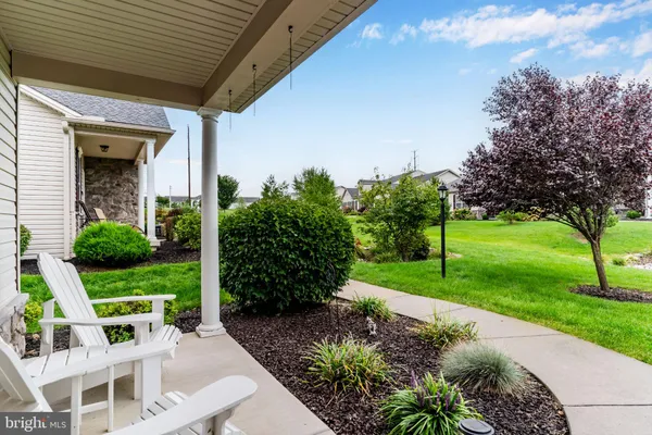 6937 DERRICK DR 88