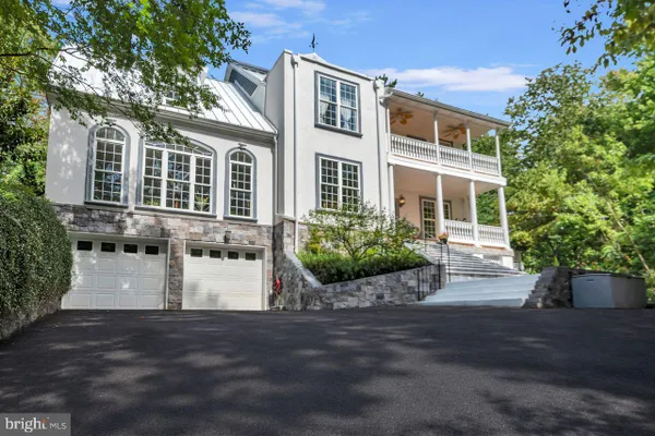 527 FOREST RD
