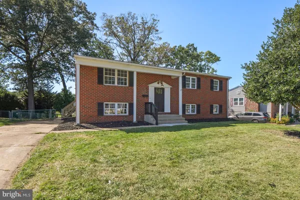 1324 PLEASANT VALLEY DR