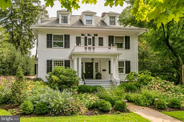 21 MORVEN PL