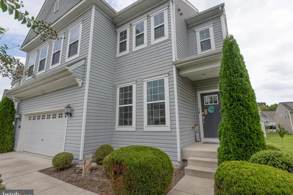 622 BENTGRASS DR