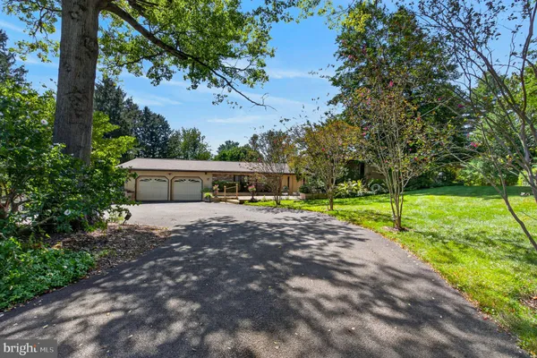 17 IVY HILL CT