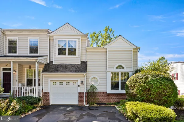 105 LONGWOOD CT