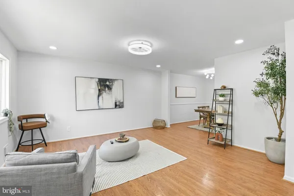 146 GARY DR