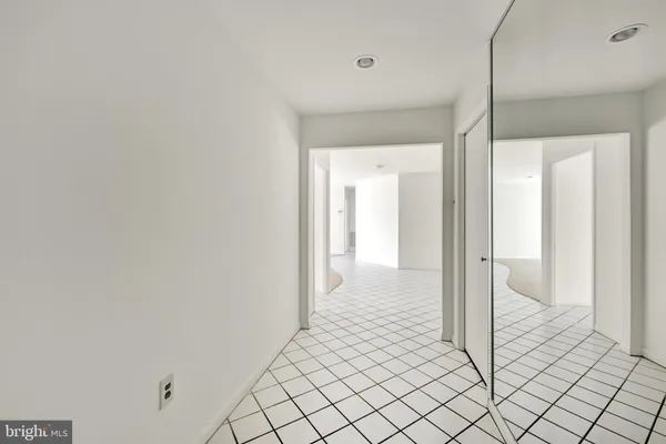3041 FALLSTAFF RD 505D