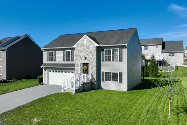 9 OLDFIELD AVE