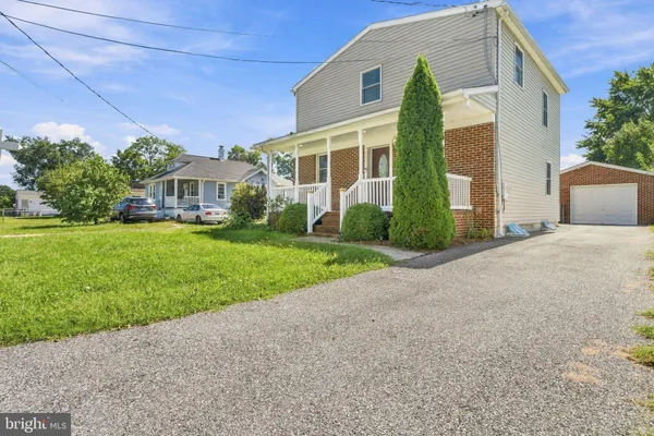 115 RIVERSIDE RD