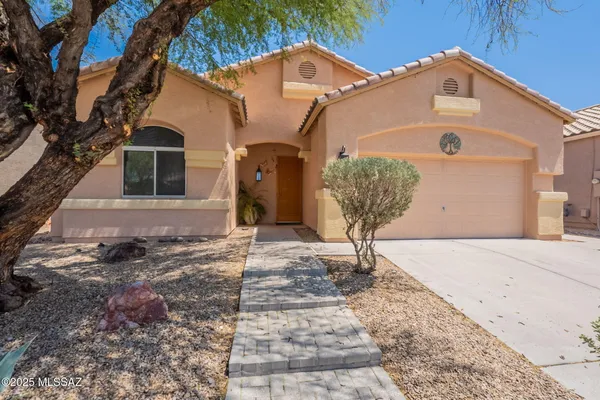 108 N DESERT STREAM DR