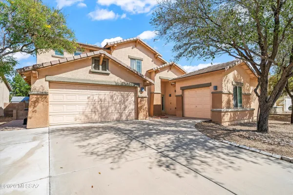 9422 N WEATHER HILL DR