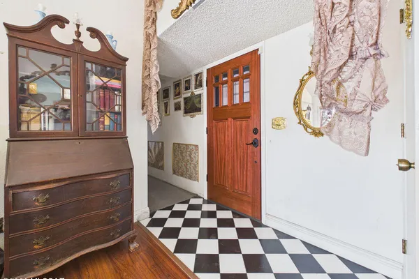3297 W AVENIDA MANANA