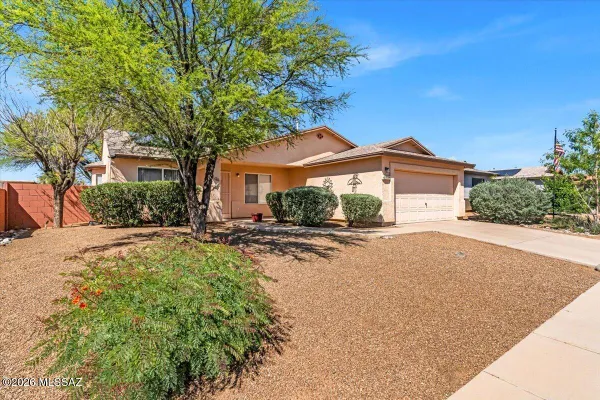 10009 E MOONSTRUCK WAY