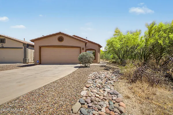 1137 S SPECKLED STONE WAY