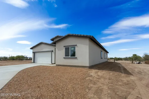 12603 N CARBINE RD