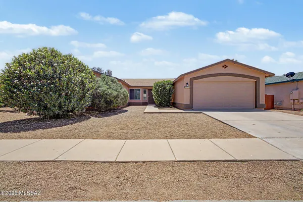 10008 E MOONSTRUCK WAY