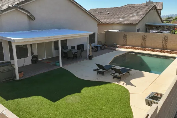 9175 N SUGAR FOOT DR