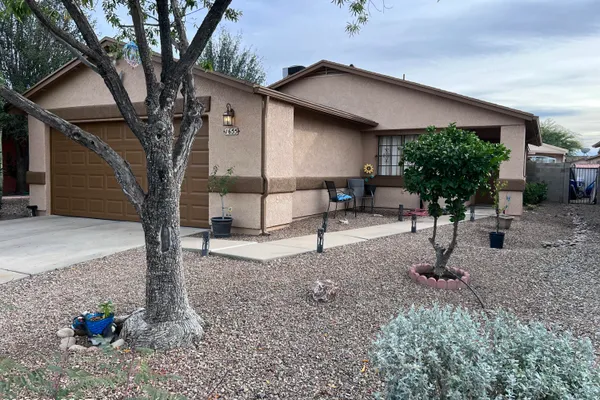 1655 W SAUVIGNON DR