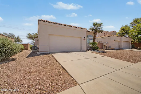 8453 S CAMINO BENGALA
