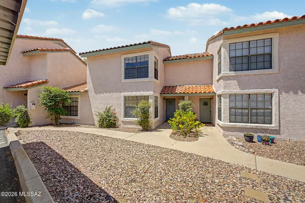 6415 N TIERRA DE LAS CATALINAS 38