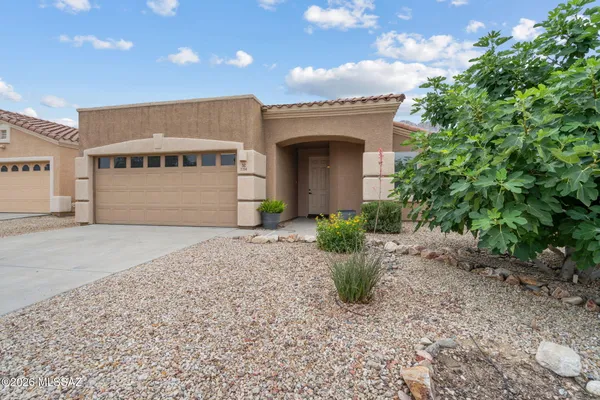 2256 E STONE STABLE DR