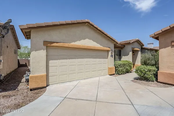 3517 N CAMINO LA JICARRILLA