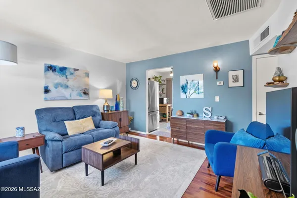 350 N SILVERBELL 67