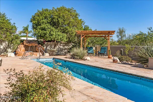 10758 E MICA MEADOW DR