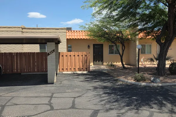 925 S PANTANO PKWY