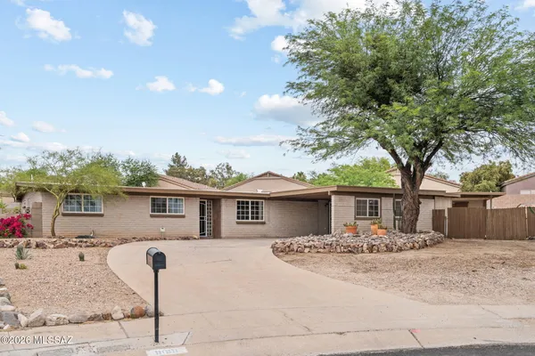 9091 E BEECHWOOD PL