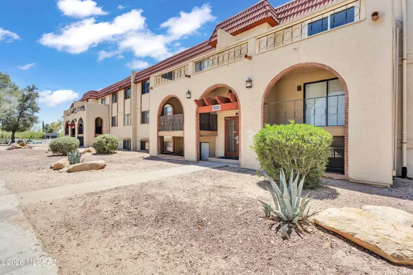 6331 N BARCELONA CT 920