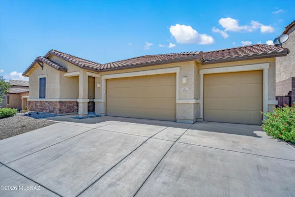 4862 W WILLOW WIND WAY