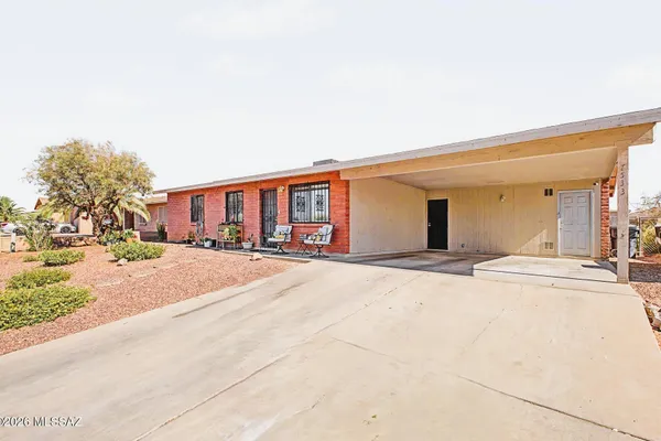 7533 W CALLE ARAGON