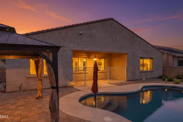 4370 W SUMMIT RANCH PL