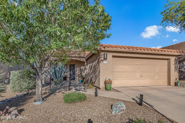 546 N ARCON CT