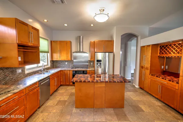 7683 W TALAVERA WAY