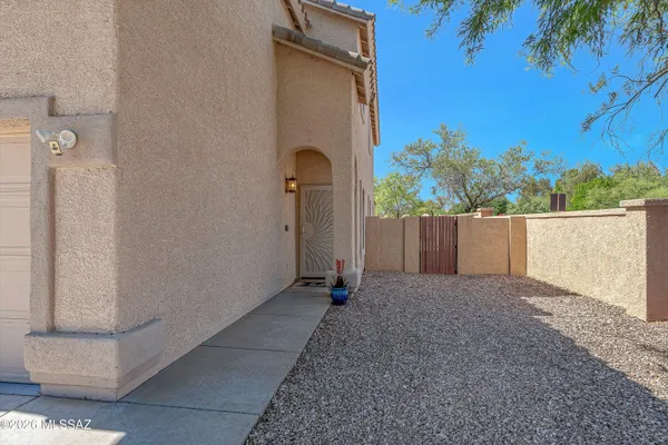 334 E CAMINO RANCHO CIELO