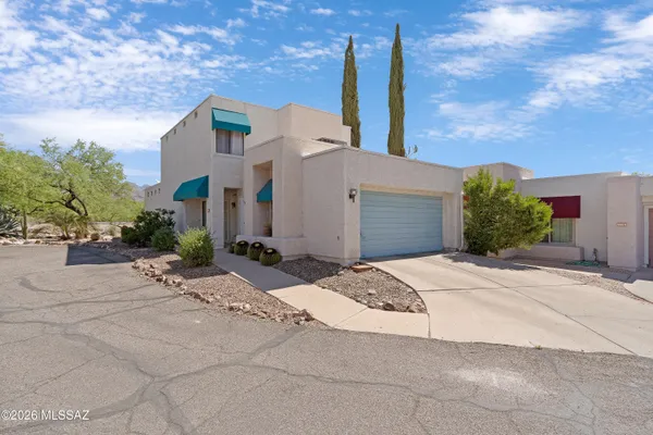 5572 N CRYSTAL MIST PL