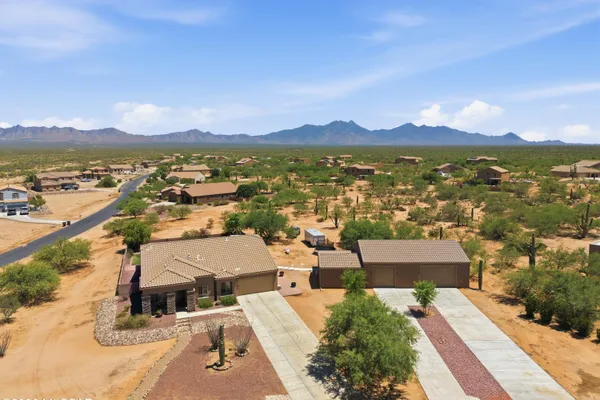 3574 E SWEET GRASS TRL