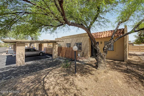 685 S PANTANO PKWY