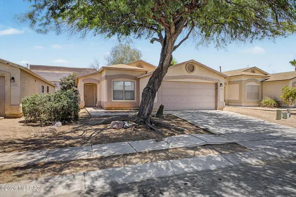 8129 S SUNNY HORIZON PL