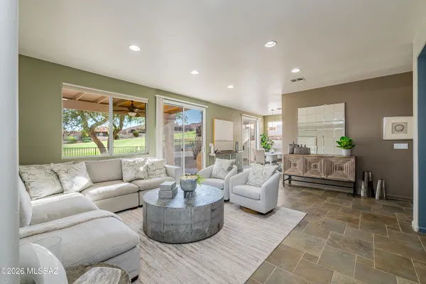 8719 N SAM SNEAD DR